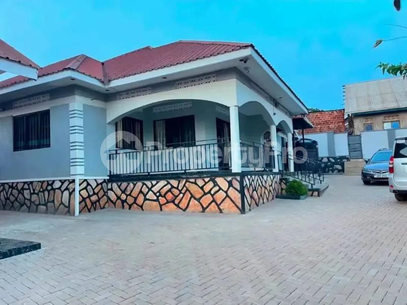 3 bedroom Bungalow Apartment for sale Kiwatule  Kampala Central Kampala Central - 0