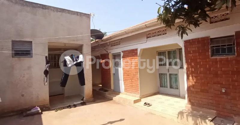 1 bedroom mini flat  Bungalow Apartment for sale Kyaliwajjara town  Kampala Central Kampala Central - 0