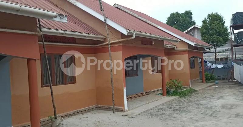 2 bedroom Bungalow Apartment for sale Namugongo town Kira Wakiso Central - 8