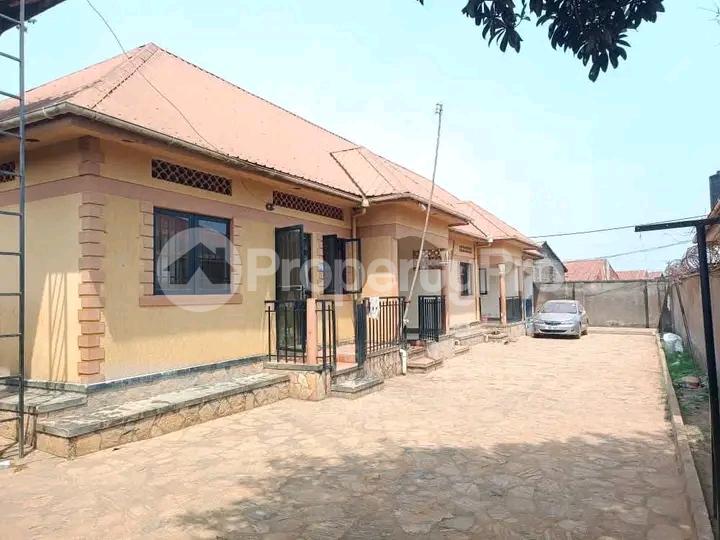 2 bedroom Bungalow Apartment for sale Bweyogerere kiwanga  Wakiso Central - 0