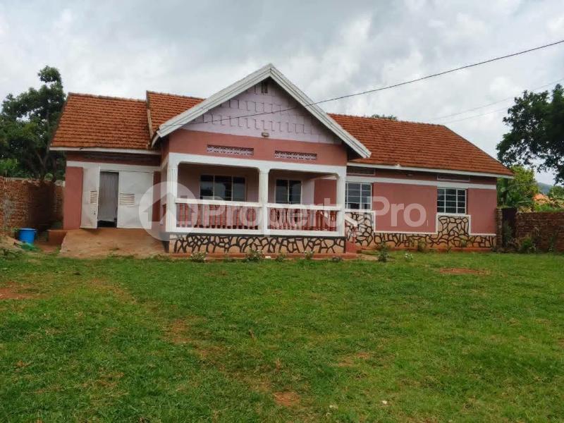 4 bedroom Villa for sale Bugembe Bugembe Jinja Eastern - 3