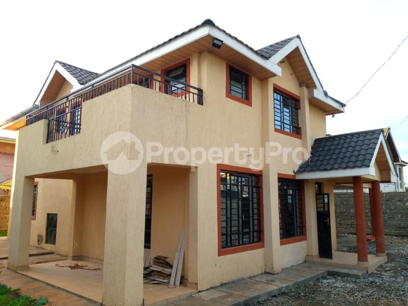 4 bedroom Townhouses Houses for sale Eastern Bypass kamakis Ruiru Ruiru