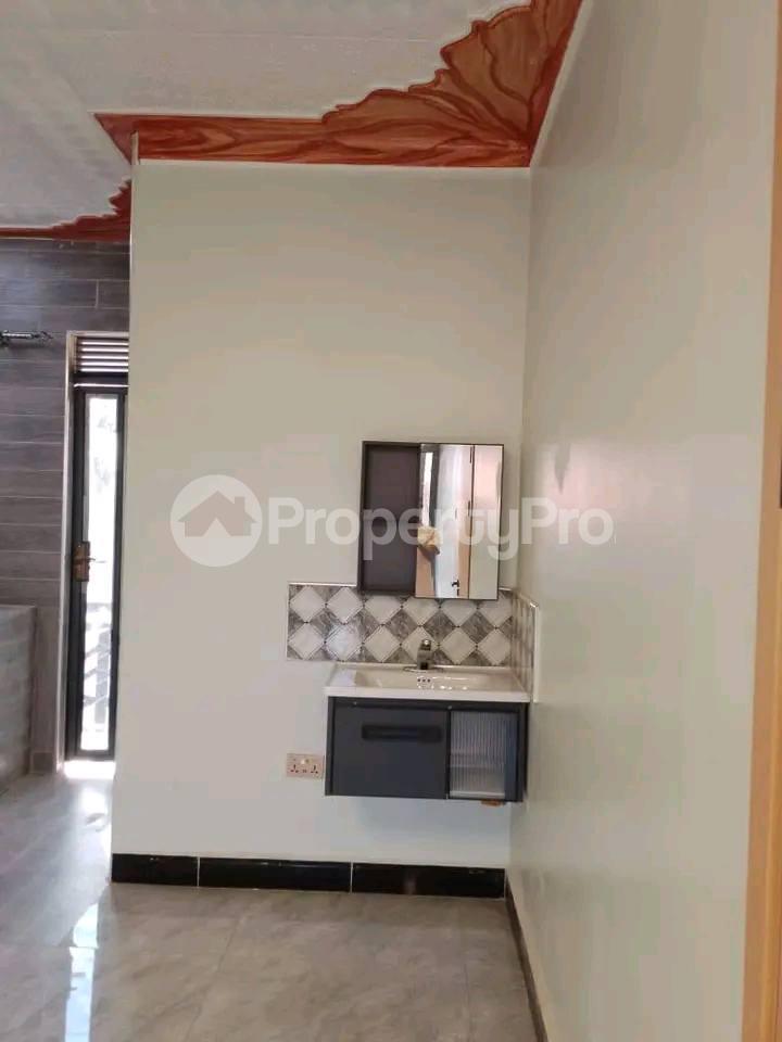 2 bedroom Apartment Block Apartment for rent Salaama road Kampala Central - 9