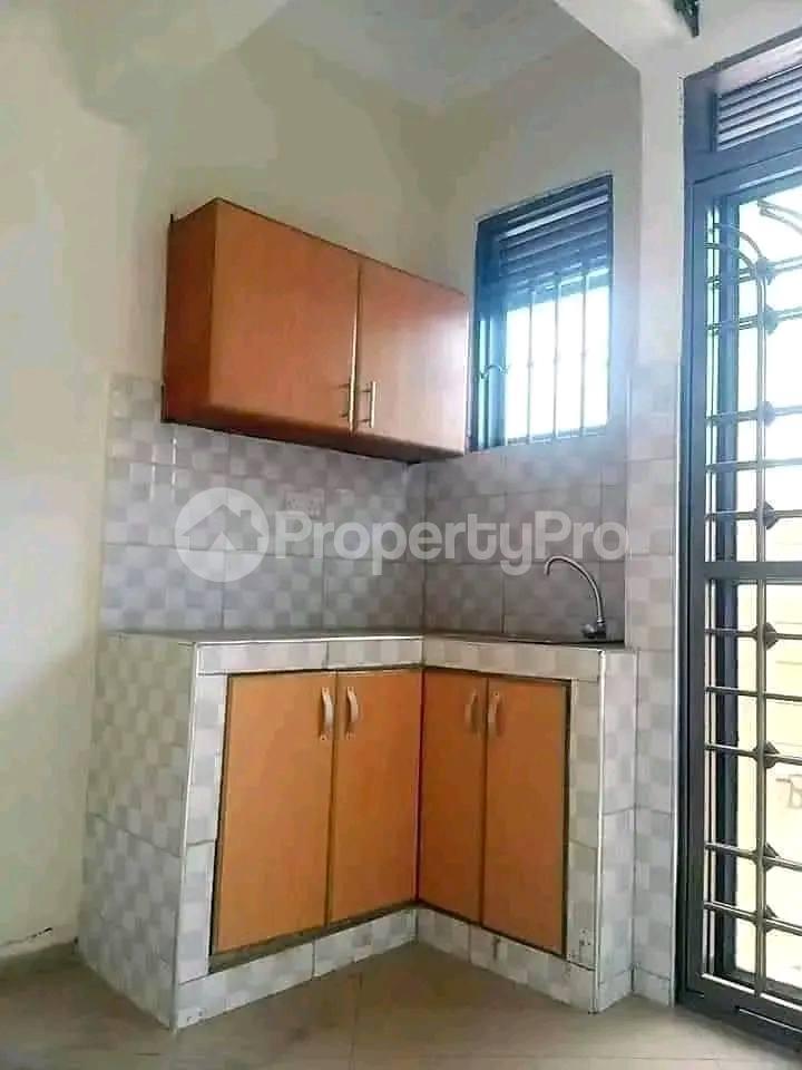 1 bedroom mini flat  Bungalow Apartment for rent Salaama road Kampala Central - 1