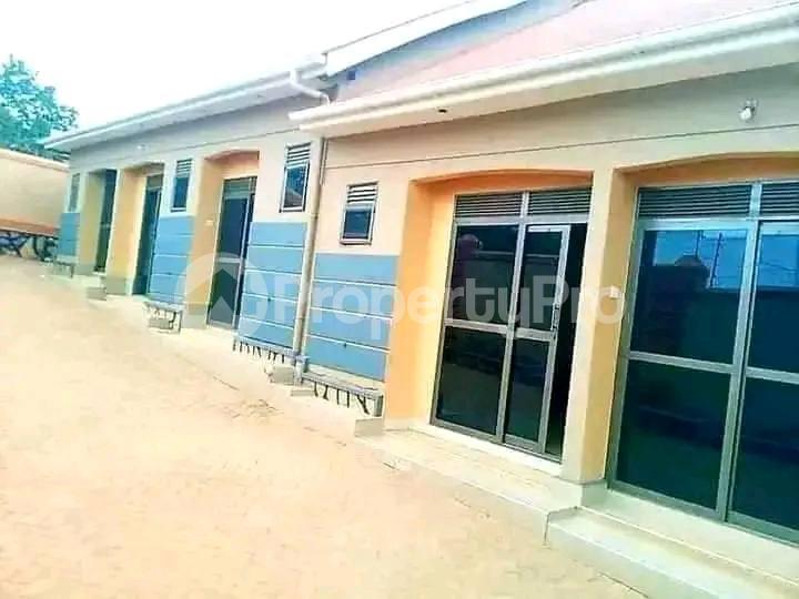 1 bedroom mini flat  Bungalow Apartment for rent Salaama road Kampala Central - 0