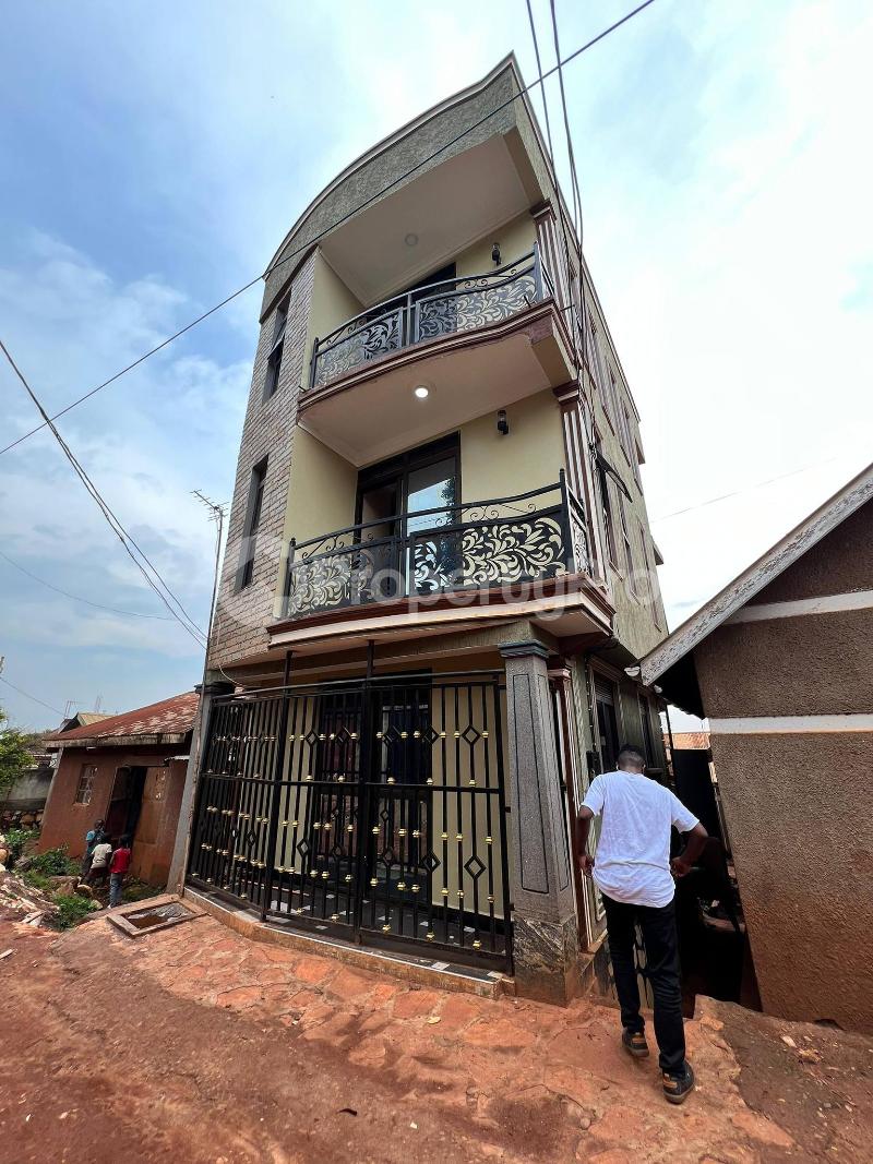 1 bedroom mini flat  Apartment Block Apartment for rent salaama road Kampala Central - 4