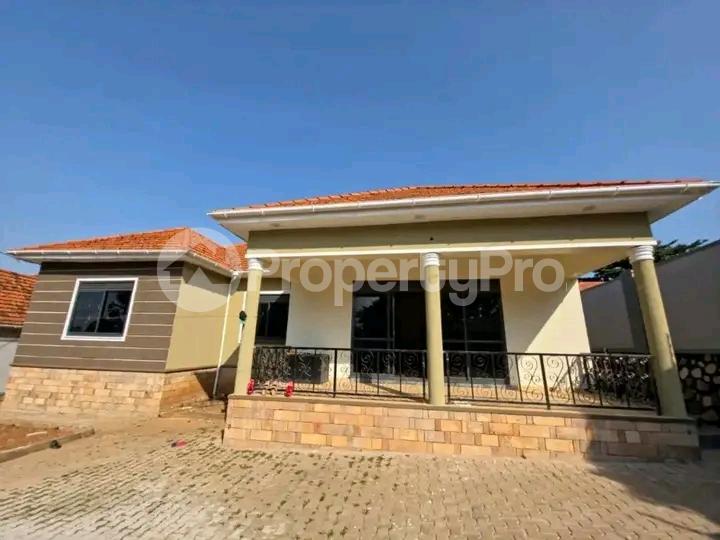 5 bedroom Bungalow Apartment for sale Kira mulawa  Kira Wakiso Central - 1