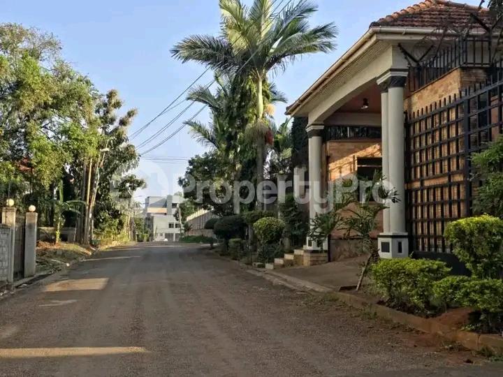 5 bedroom Bungalow Apartment for sale Kira mulawa  Kira Wakiso Central - 3