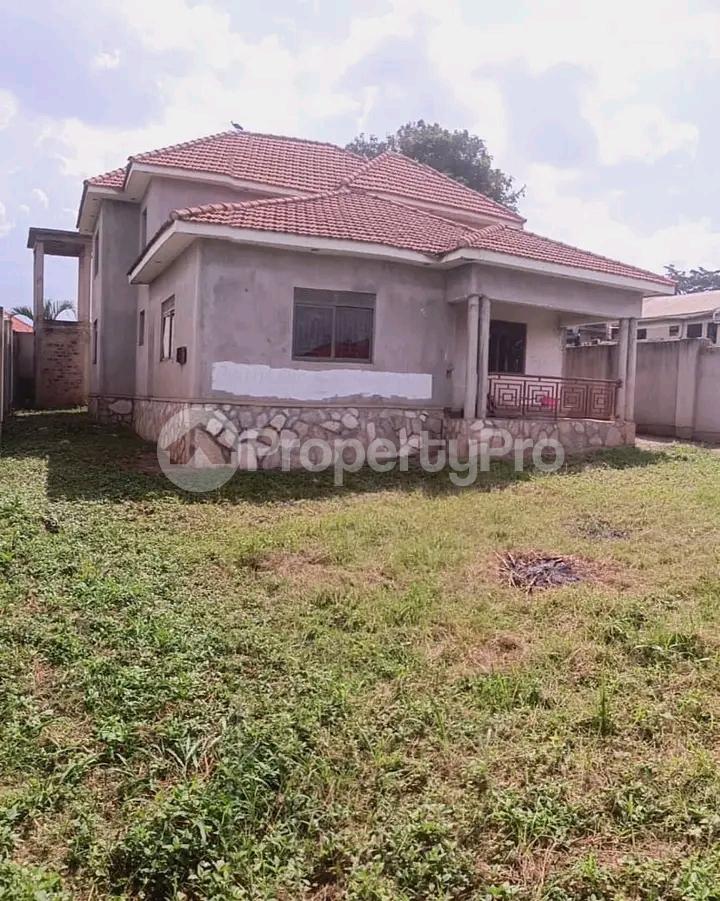 5 bedroom Bungalow Apartment for sale Kasangati  Kampala Central Kampala Central - 7