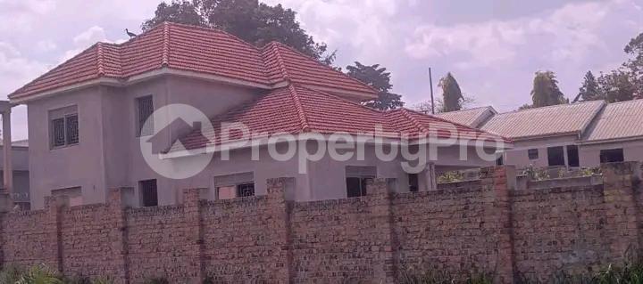 5 bedroom Bungalow Apartment for sale Kasangati  Kampala Central Kampala Central - 0