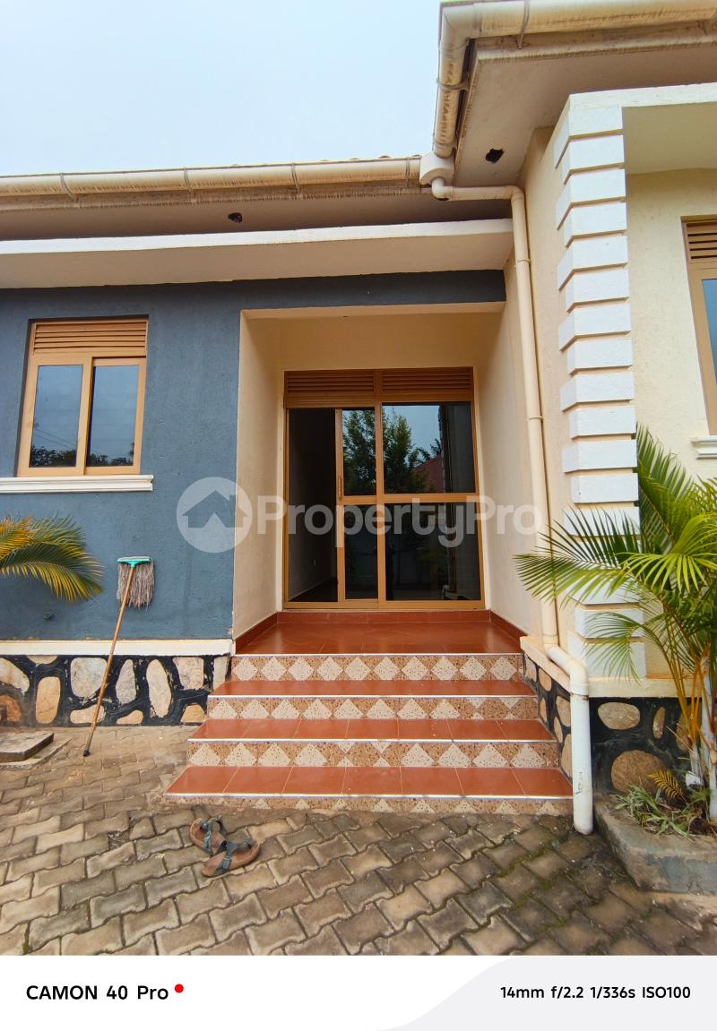 1 bedroom mini flat  Bungalow Apartment for rent Entebbe road  Kampala Central Kampala Central - 0