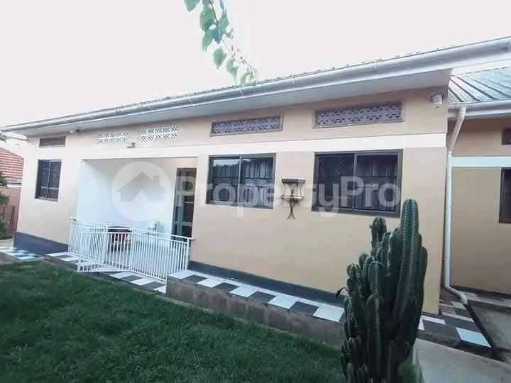 4 bedroom Bungalow Apartment for sale Namugongo  Kampala Central Kampala Central - 13