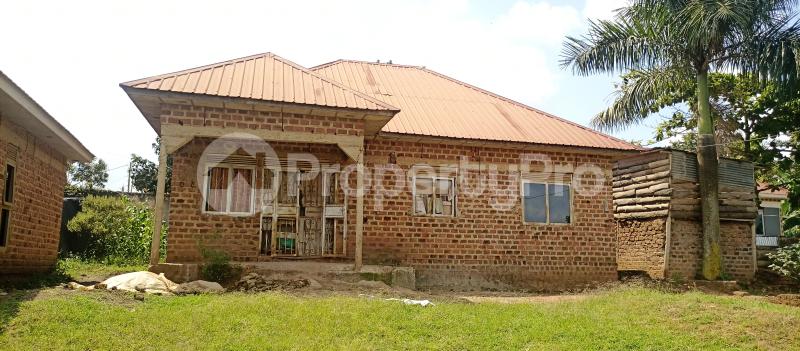3 bedroom Villa for sale Namugongo kiwango town  Goma Mukono Central - 0