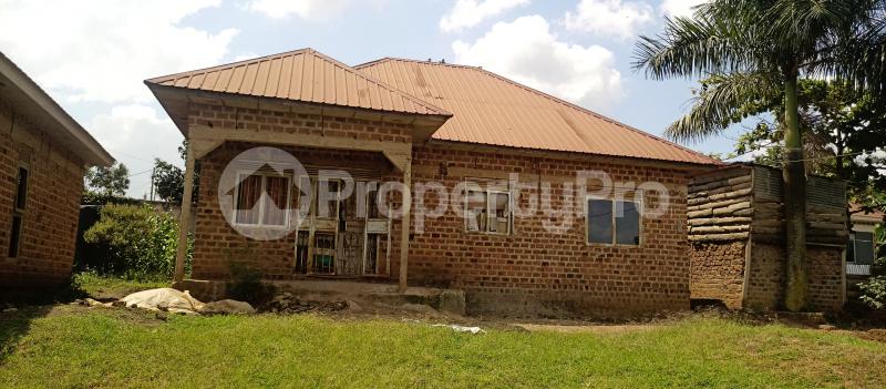 3 bedroom Villa for sale Namugongo kiwango town  Goma Mukono Central - 1
