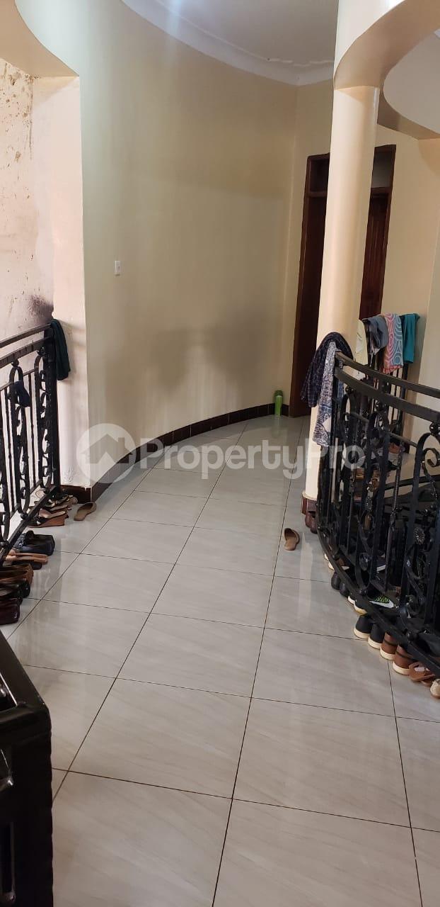 5 bedroom Villa for sale Najjera  Kira Wakiso Central - 5