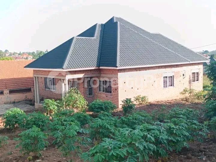 Land for sale Namugongo road  Kampala Central Kampala Central - 4
