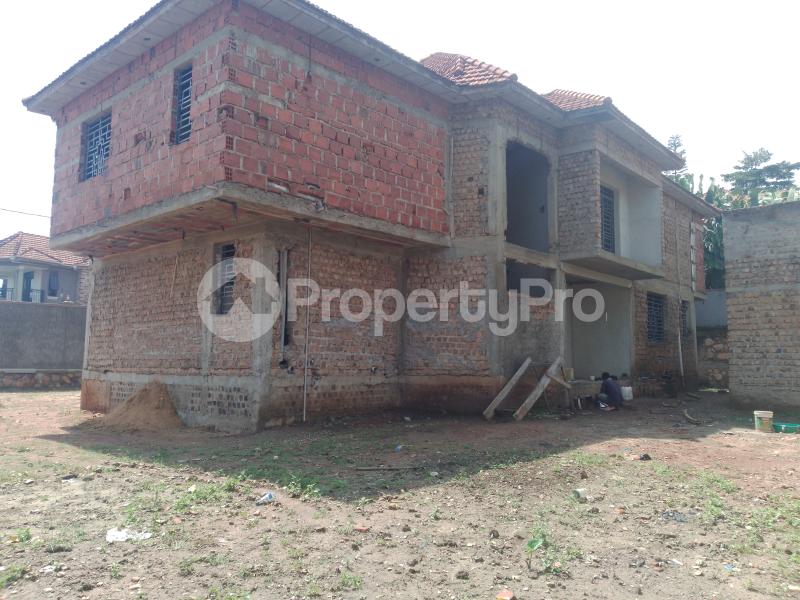 4 bedroom Bungalow Apartment for sale Namugongo road  Kampala Central Kampala Central - 0