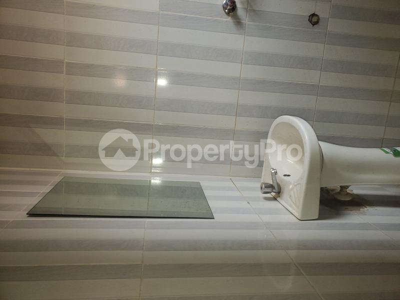 Commercial Property for rent Bukoto kamwoky road.. just after the Bukoto heights lane.. Bukoto Kampala Central - 5