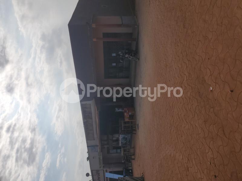 Commercial Property for rent Bukoto kamwoky road.. just after the Bukoto heights lane.. Bukoto Kampala Central - 1