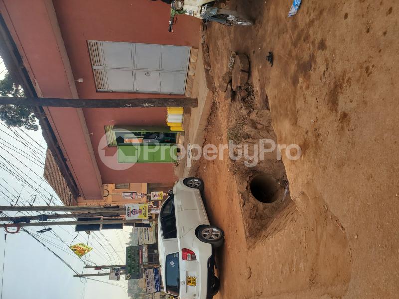 Commercial Property for rent Bukoto kisaasi main road just after qualiworth supermarket  Kisaasi Kampala Central - 3
