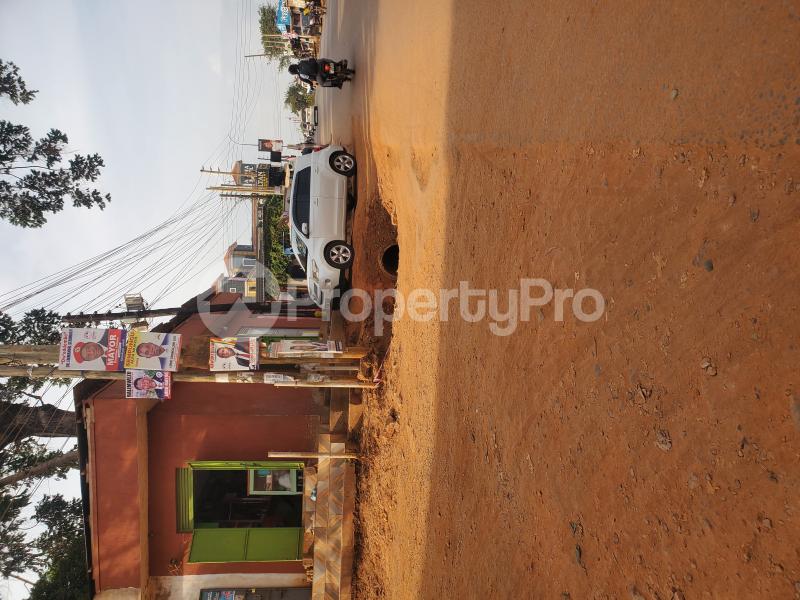 Commercial Property for rent Bukoto kisaasi main road just after qualiworth supermarket  Kisaasi Kampala Central - 2