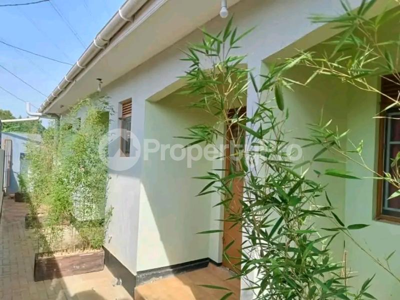 1 bedroom mini flat  Bungalow Apartment for rent Kisasi kulabilo road  Kisaasi Kampala Central - 0