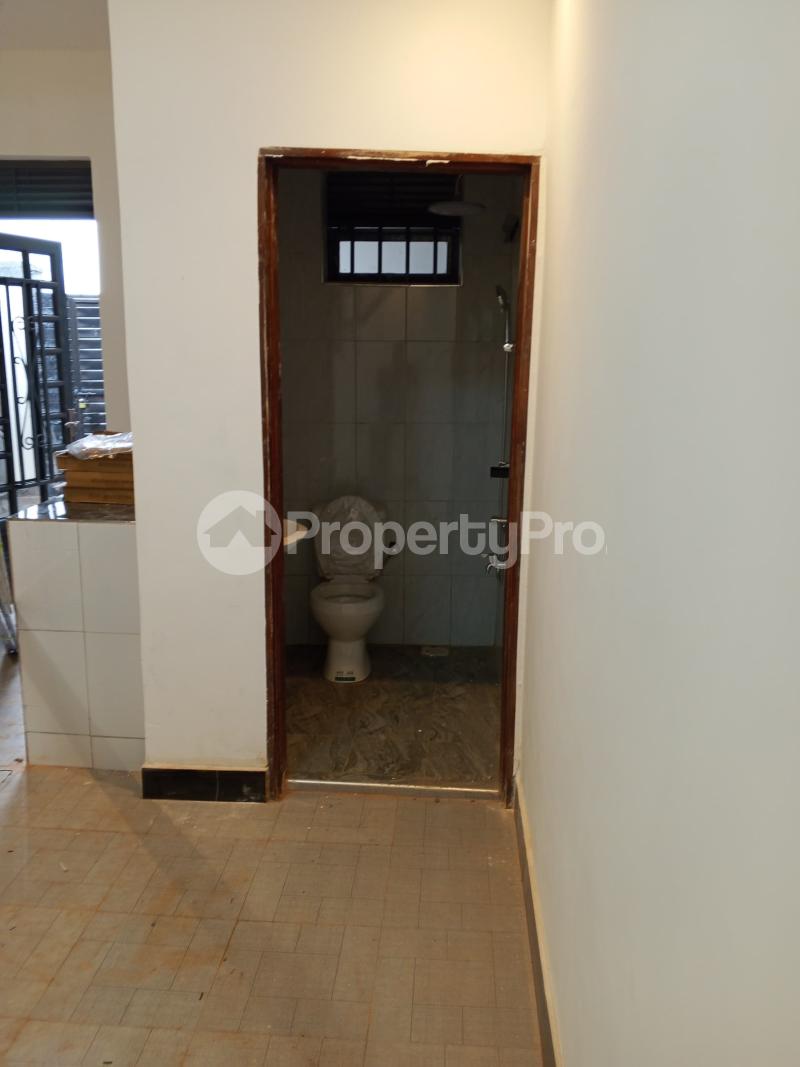 1 bedroom mini flat  Studio Apartment for rent Kiwologoma kira road  Kira Wakiso Central - 4