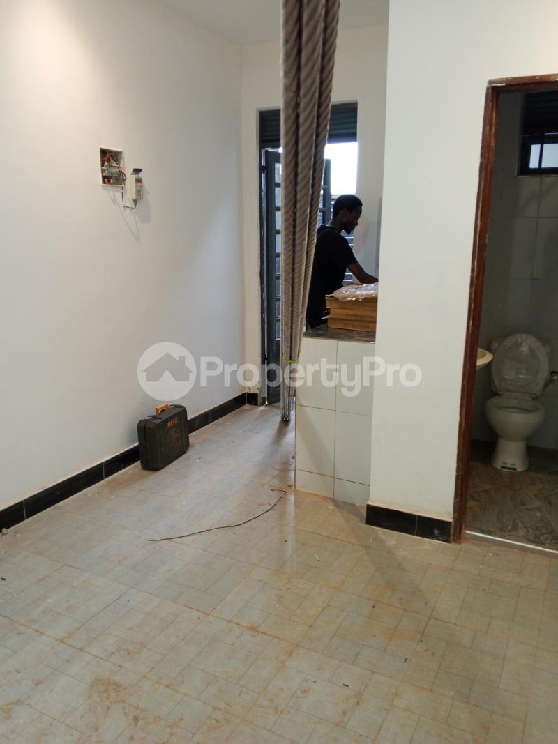 1 bedroom mini flat  Studio Apartment for rent Kiwologoma kira road  Kira Wakiso Central - 1