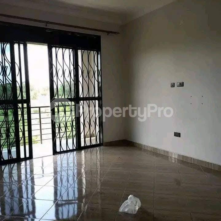 2 bedroom Apartment Block Apartment for rent Namugongo road Wakiso Central - 2