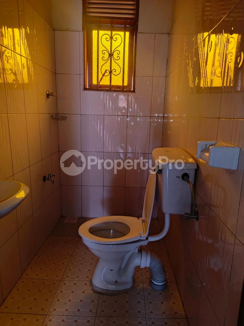 1 bedroom mini flat  Bungalow Apartment for rent Bweyogerere road Wakiso Central - 3