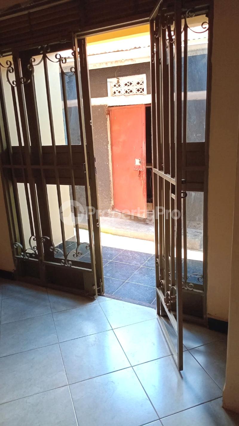 1 bedroom mini flat  Apartment Block Apartment for rent bweyogerere road Wakiso Central - 3