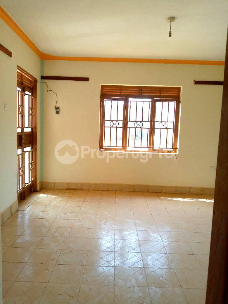 1 bedroom mini flat  Bungalow Apartment for rent gayaza road Gayaza Wakiso Central - 6