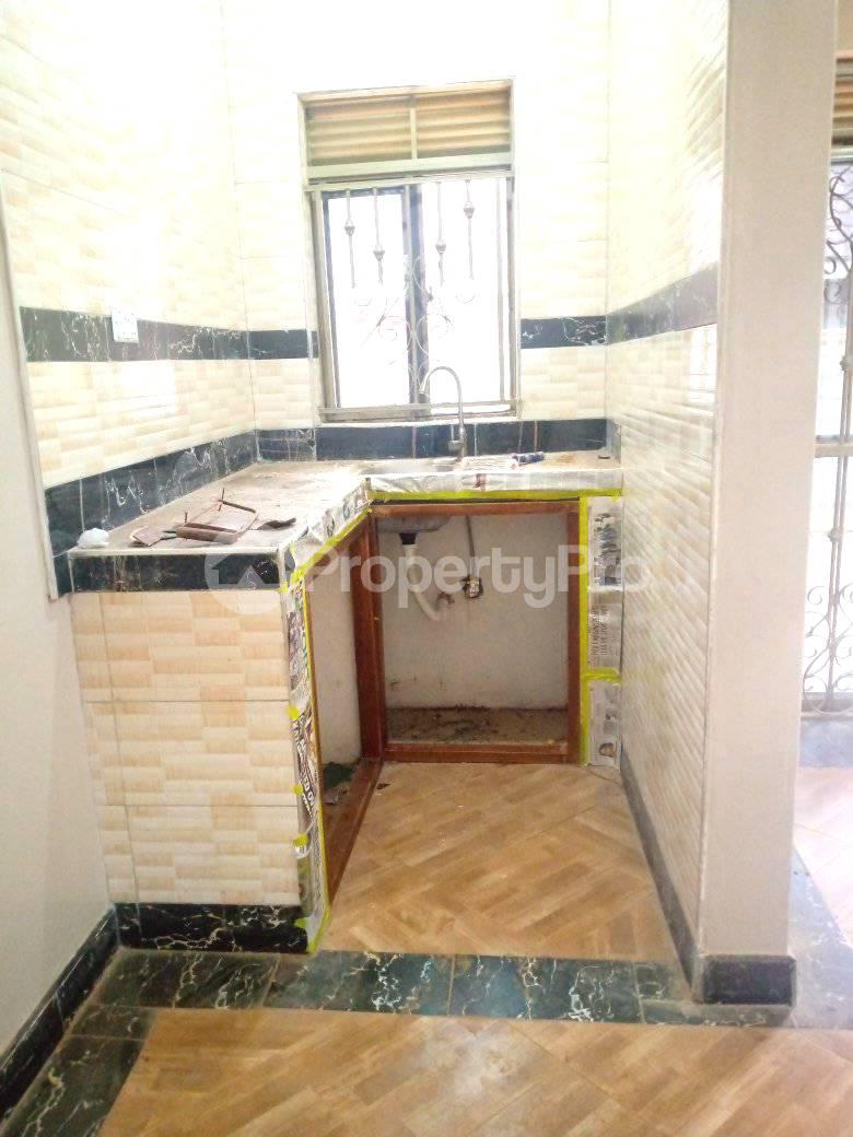 1 bedroom mini flat  Bungalow Apartment for rent gayaza road Wakiso Central - 6