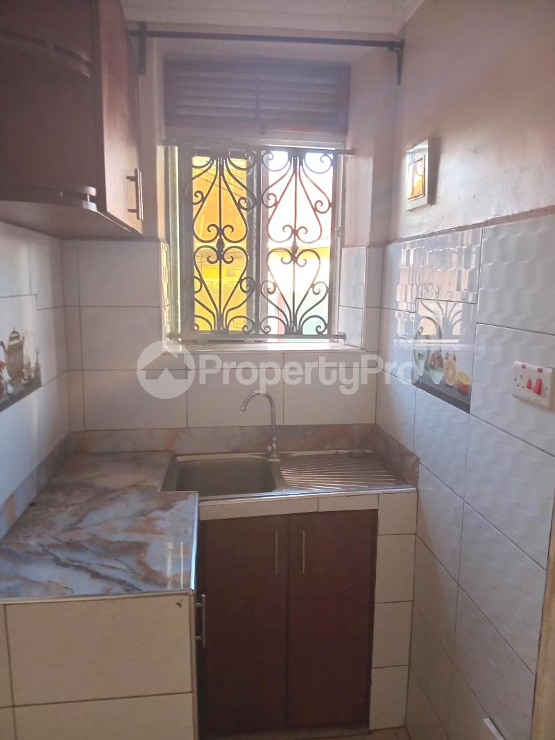 1 bedroom mini flat  Apartment Block Apartment for rent mutungo road Kampala Central - 5