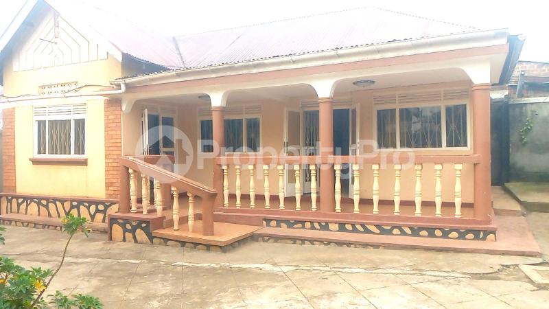 2 bedroom Bungalow Apartment for rent gayaza road Gayaza Wakiso Central - 5