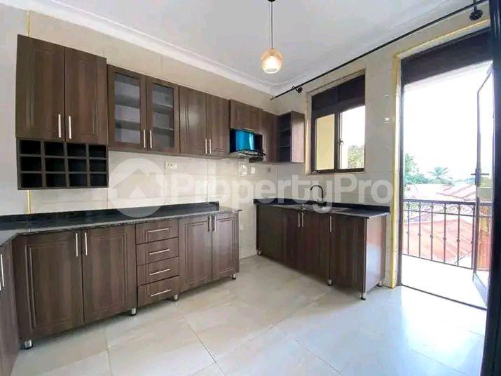 2 bedroom Apartment Block Apartment for rent kisaasi road Kisaasi Kampala Central - 3