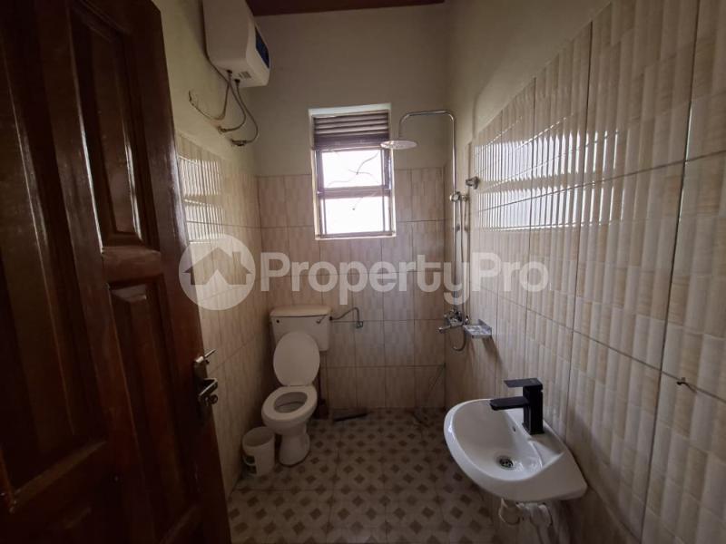 2 bedroom Apartment Block Apartment for rent buwaate road Kampala Central - 7