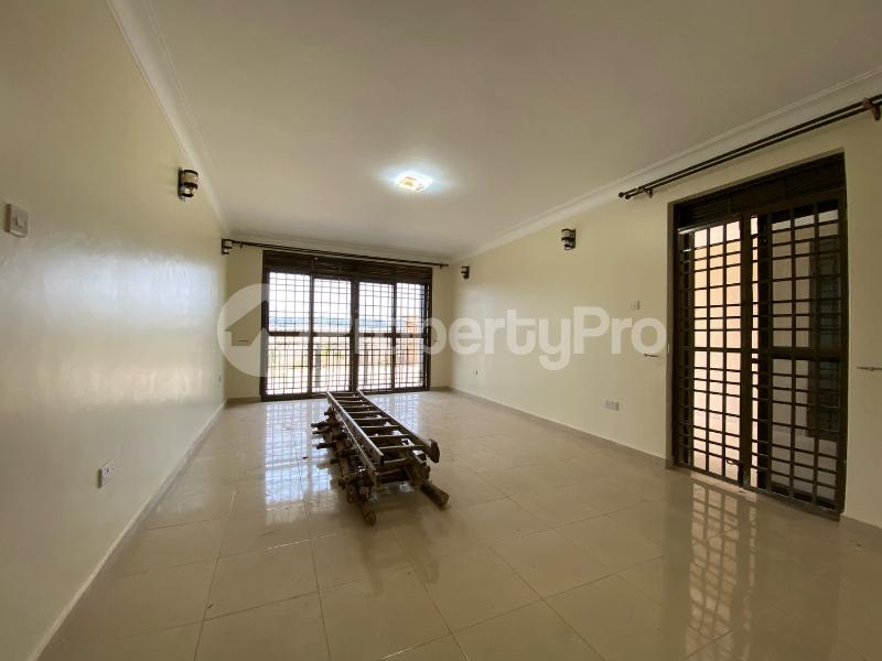 2 bedroom Apartment Block Apartment for rent Kyanja road Kampala Central Kampala Central - 11