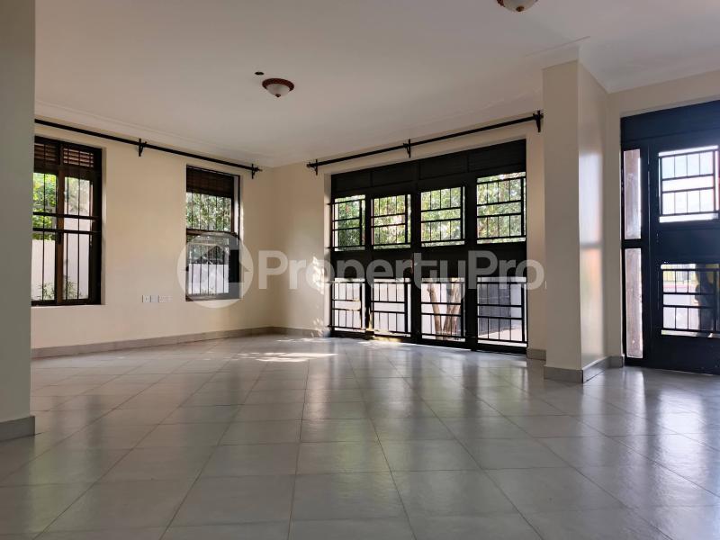 2 bedroom Apartment Block Apartment for rent namugongo road Wakiso Central - 7