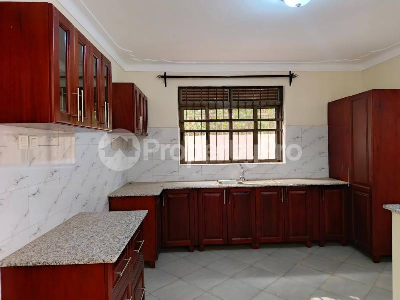 2 bedroom Apartment Block Apartment for rent namugongo road Wakiso Central - 14