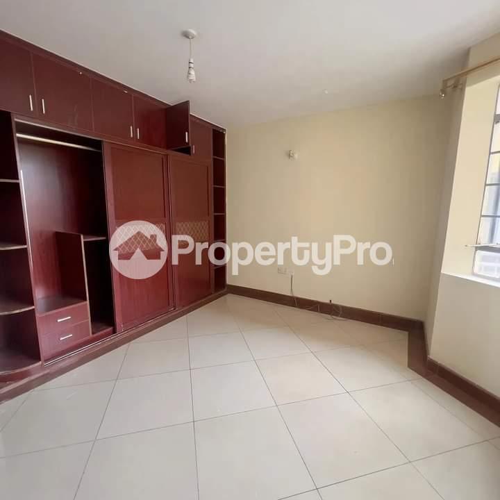3 bedroom Bungalow Houses for rent Nairobi west shopping center