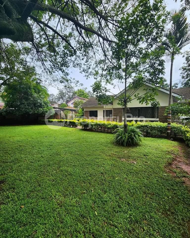 4 bedroom Flat&Apartment for rent Ngong Rd Nairobi - 0