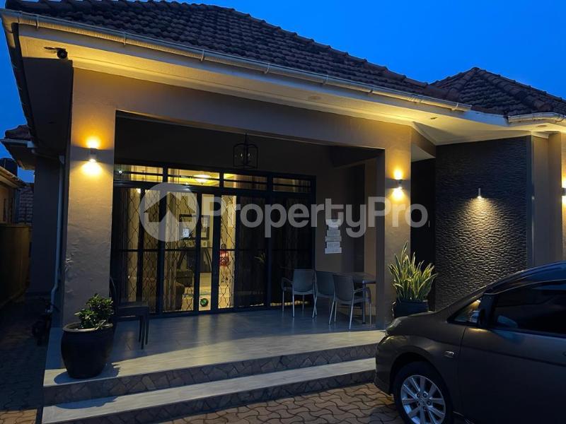 4 bedroom Apartment for sale Kyaliwajjala Kira Wakiso Central - 0