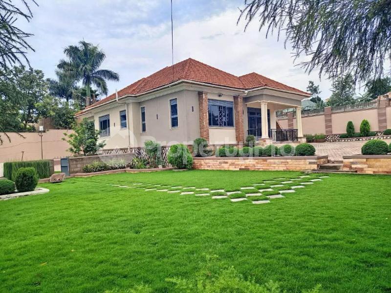 4 bedroom Villa for sale Kira nakwero  Kira Wakiso Central - 4