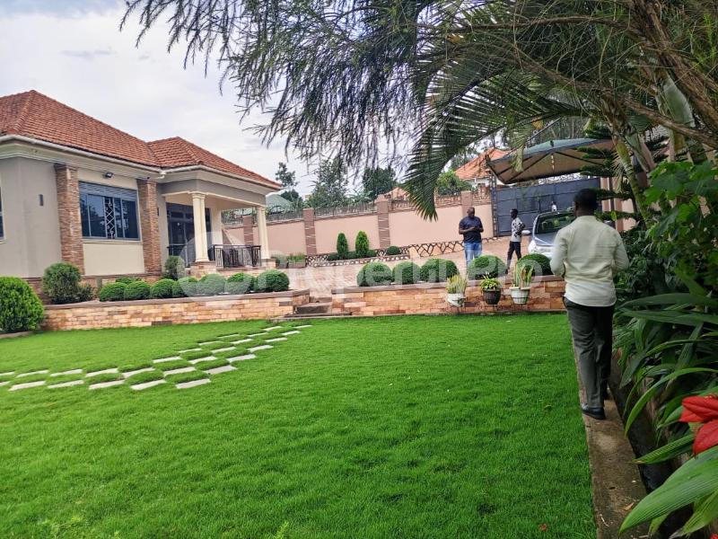4 bedroom Villa for sale Kira nakwero  Kira Wakiso Central - 1