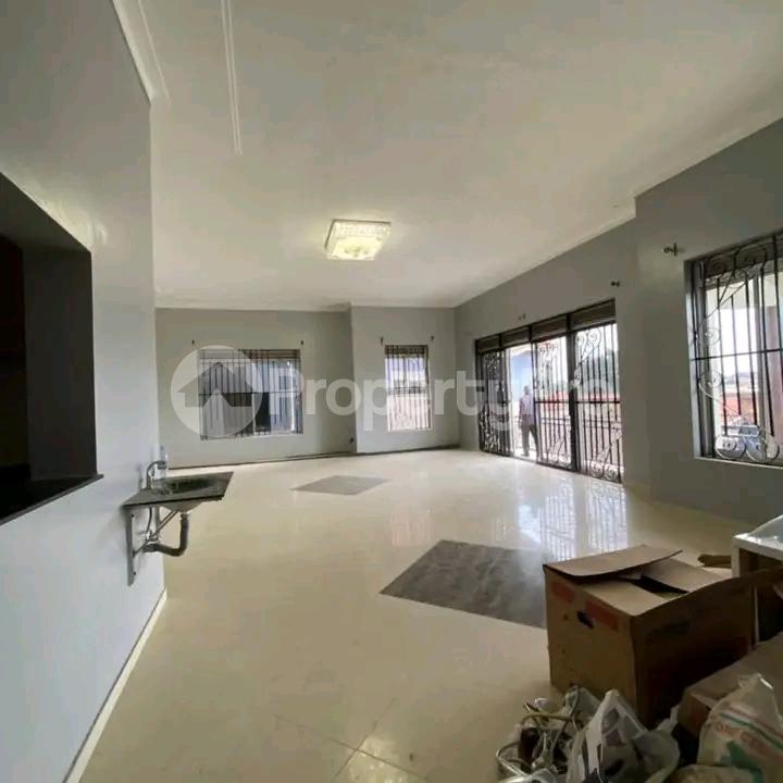 4 bedroom Bungalow Apartment for sale Naalya  Kampala Central Kampala Central - 3