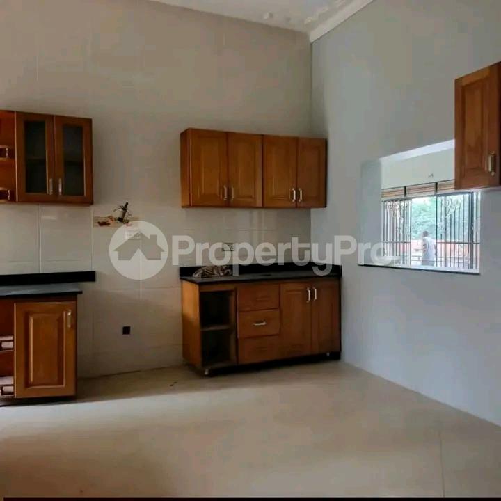 4 bedroom Bungalow Apartment for sale Naalya  Kampala Central Kampala Central - 2