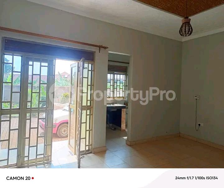 1 bedroom mini flat  Bungalow Apartment for rent Namugongo  Kampala Central - 4