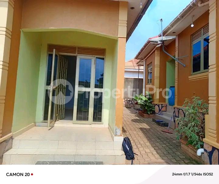 1 bedroom mini flat  Bungalow Apartment for rent Namugongo  Kampala Central - 3