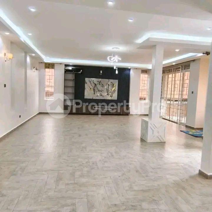 6 bedroom Villa for rent najjera kira road Nabweru Wakiso Central - 7